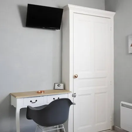 Confortable A Ferrand 25 M² Parking Inclus Lejlighed *